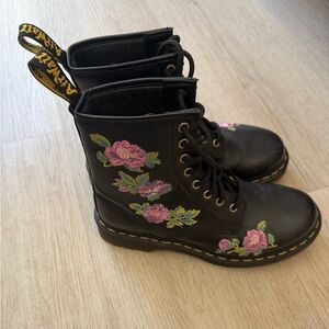 Dr. Martens 1460 Vonda II Flower Embroidered Boots